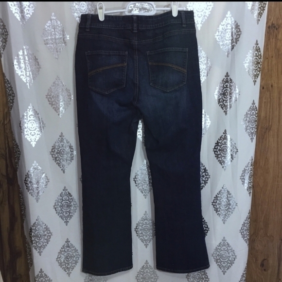 Denver Hayes Hanna High Rise Curve-Tech Cropped Jeans - Picture 3 of 6